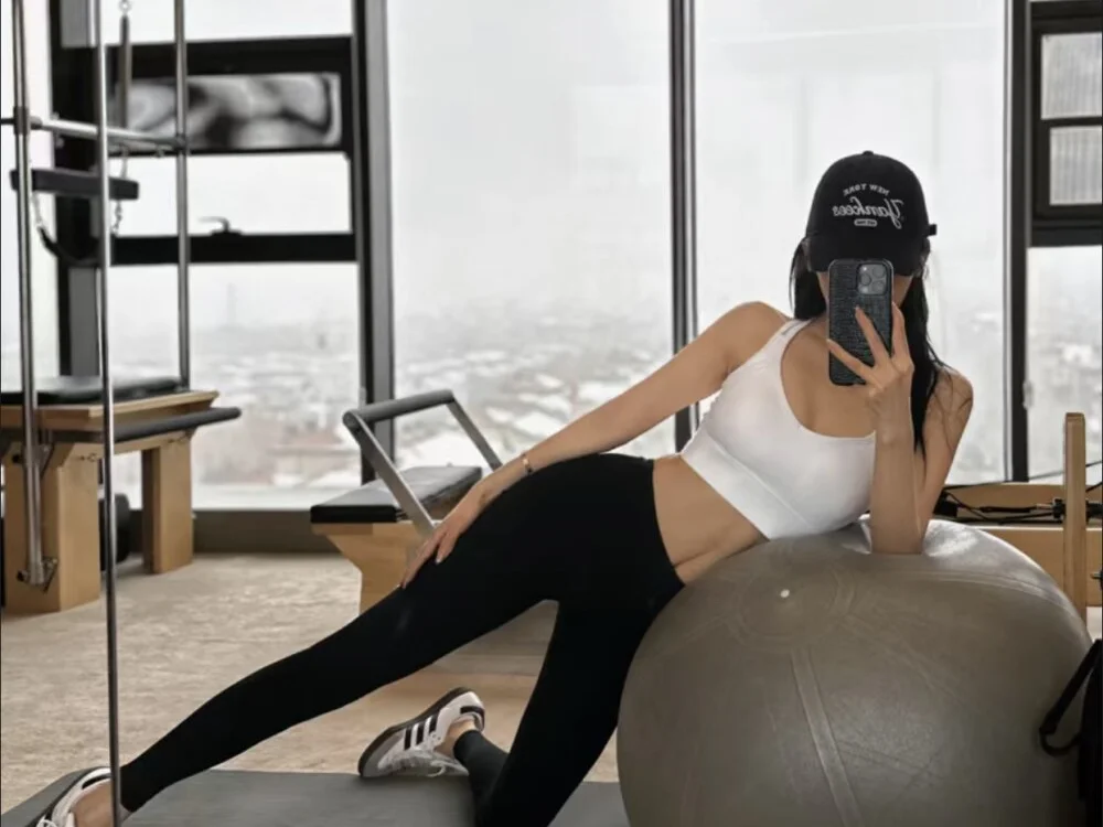 Kkiklilliki's Offline XXX Chat