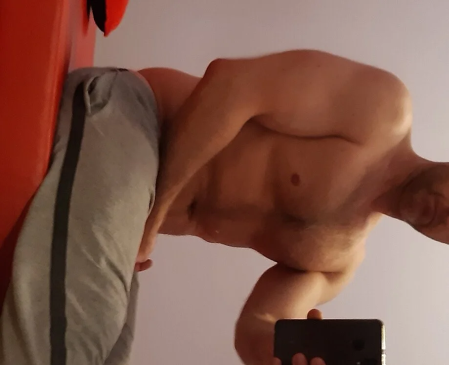 sculptor4040's Offline XXX Chat