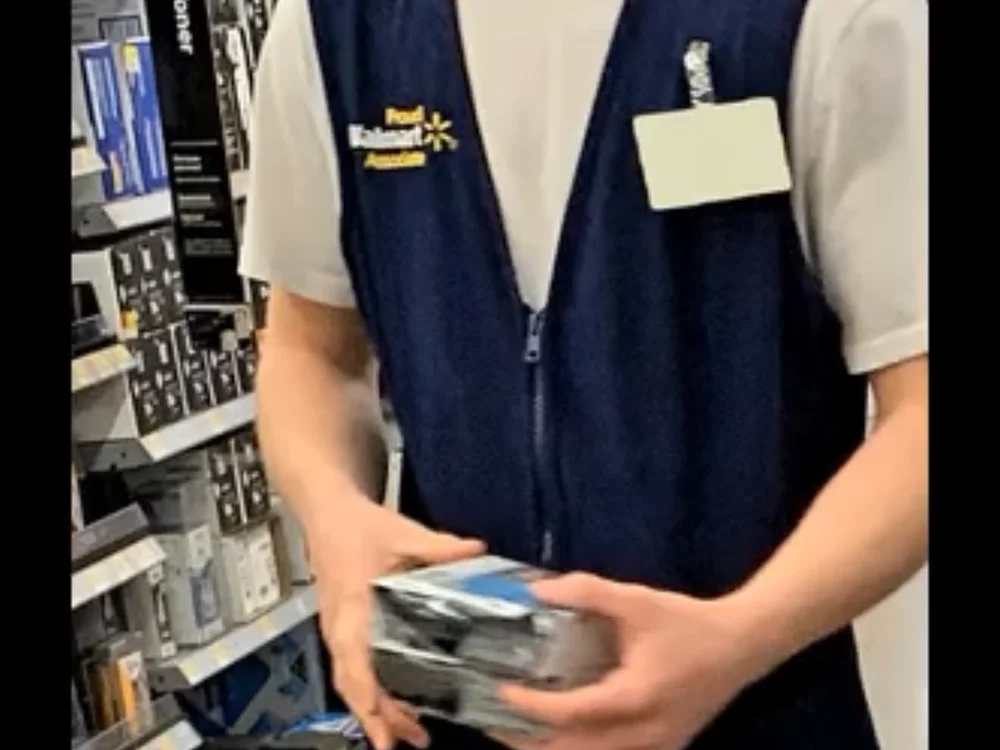 ห้องแชทออฟไลน์ของ Walmart_spy69