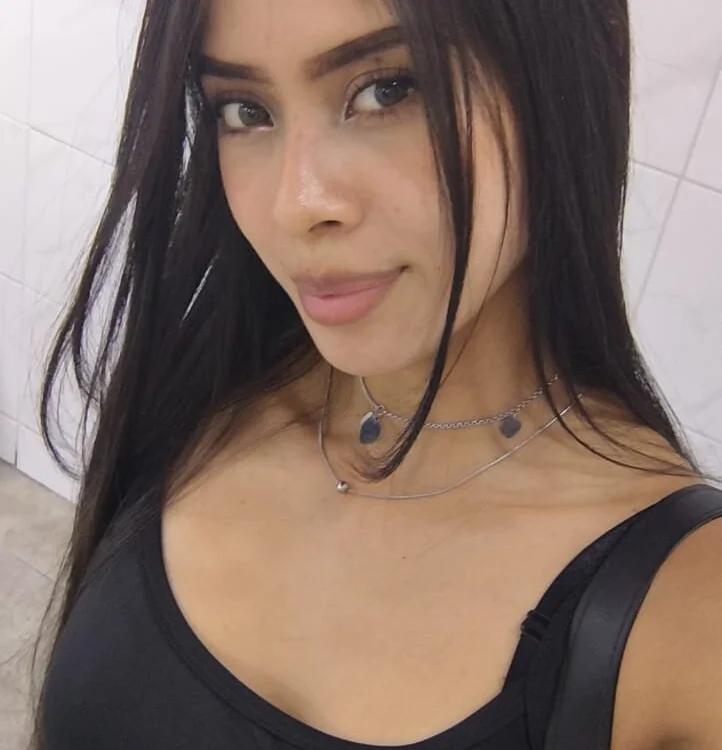 atenea_krn Offline XXX chat