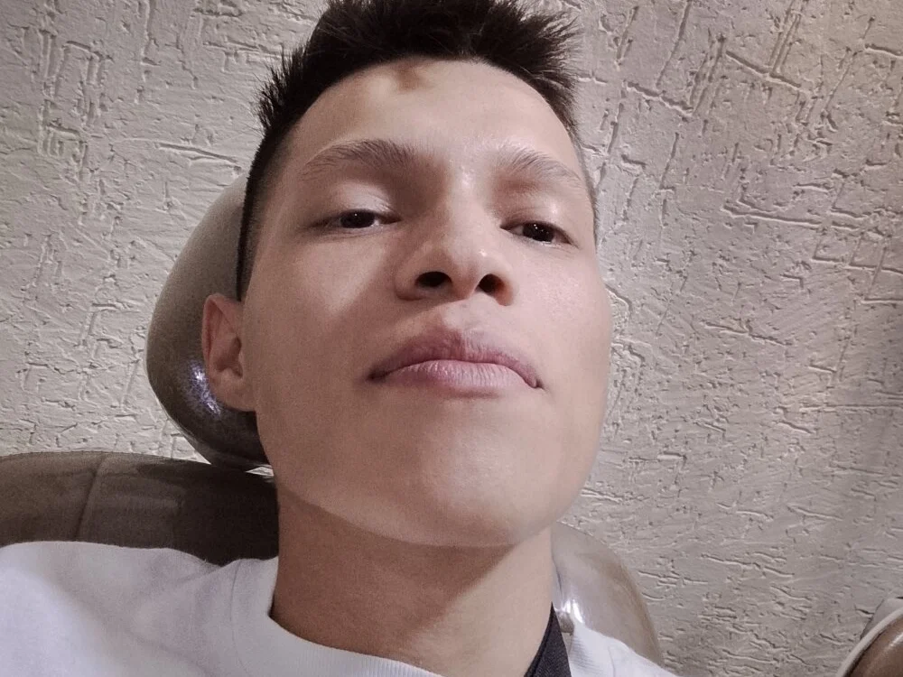 Chatroom XXX hors ligne de elinnki