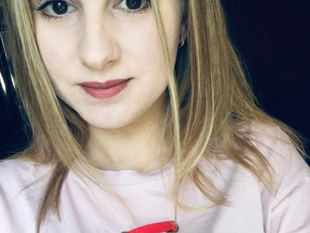 Leyla_Shooow offline chatrum