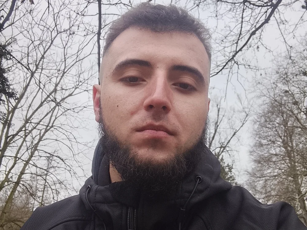 Xxxxxxx03 Offline XXX-Chat