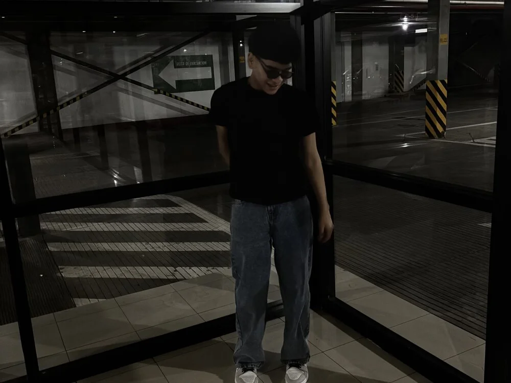 Офлайн-чат XXX MurkySkyline