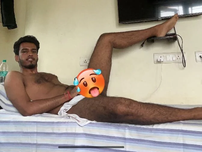 nivedthomas01n Offline XXX chat