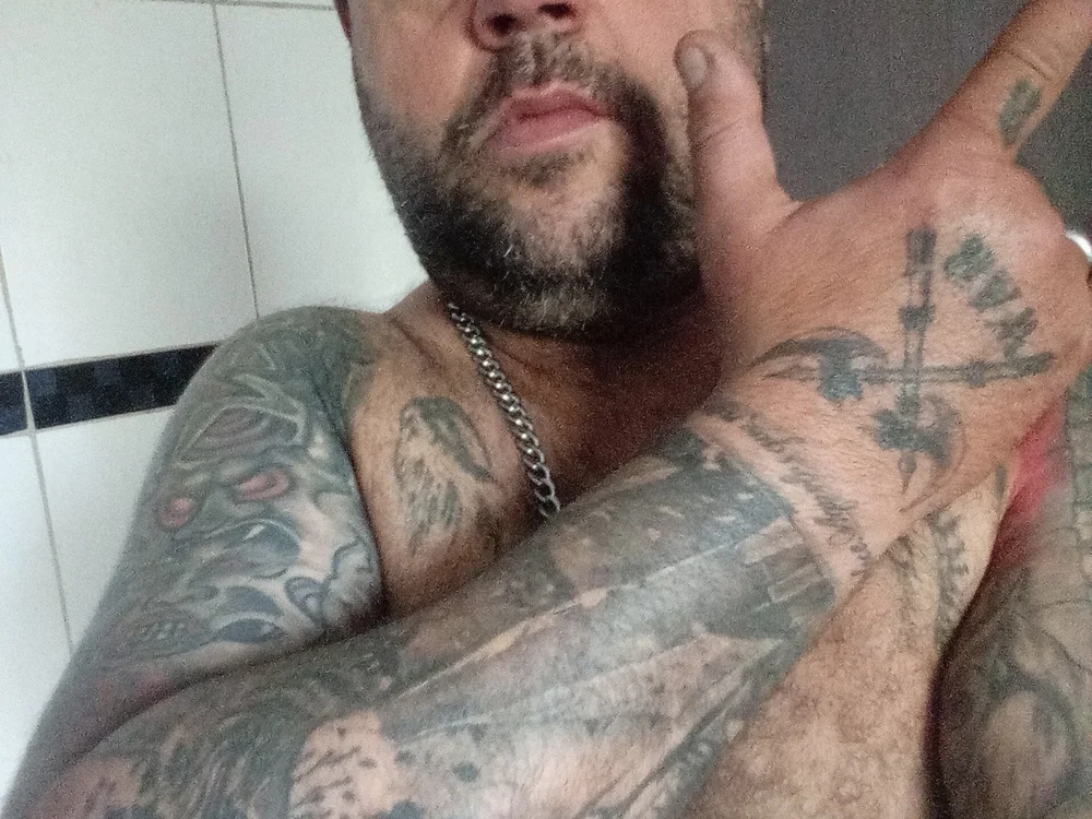 incubosluxurioso's most recent online preview