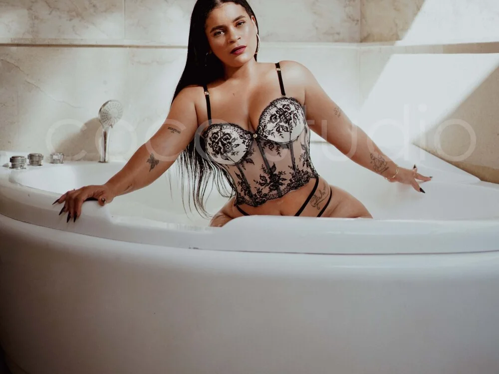 Chat +18 off-line de sexyzoe_69