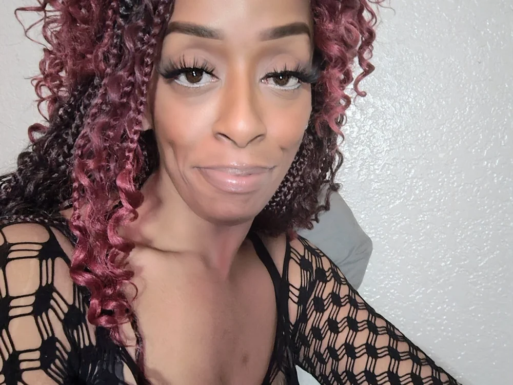 Sweetaztea's Offline Chat Room