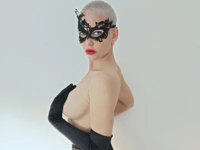 Blueskynicci - striptease white