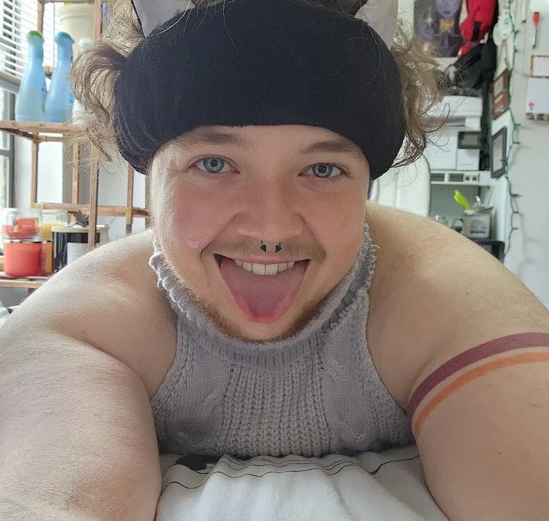 trans_druid's Offline Chat Room