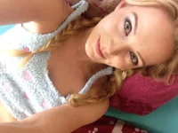 Tiny_Lolicoon: онлайн-секс-чат