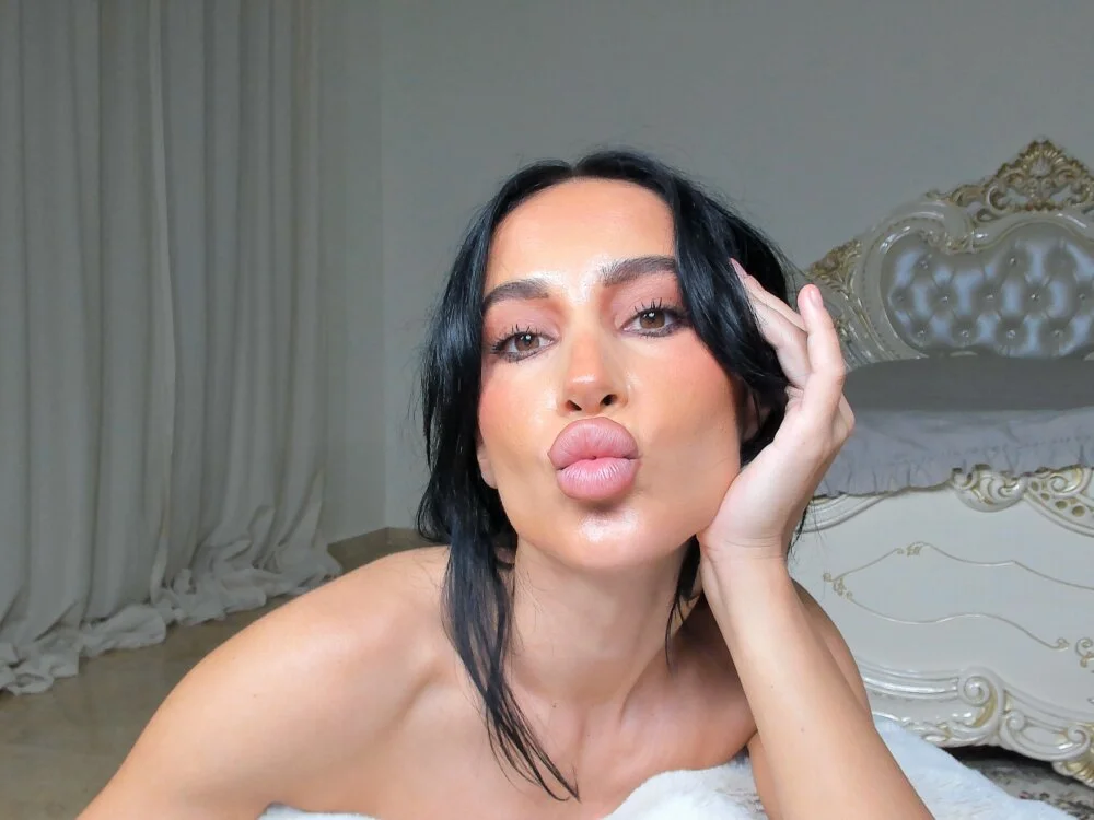 sincerely_c Offline XXX Chat