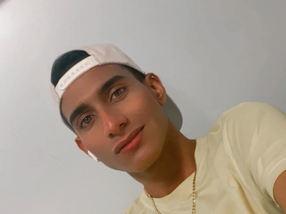 Offline XXX chat modela derreck_models