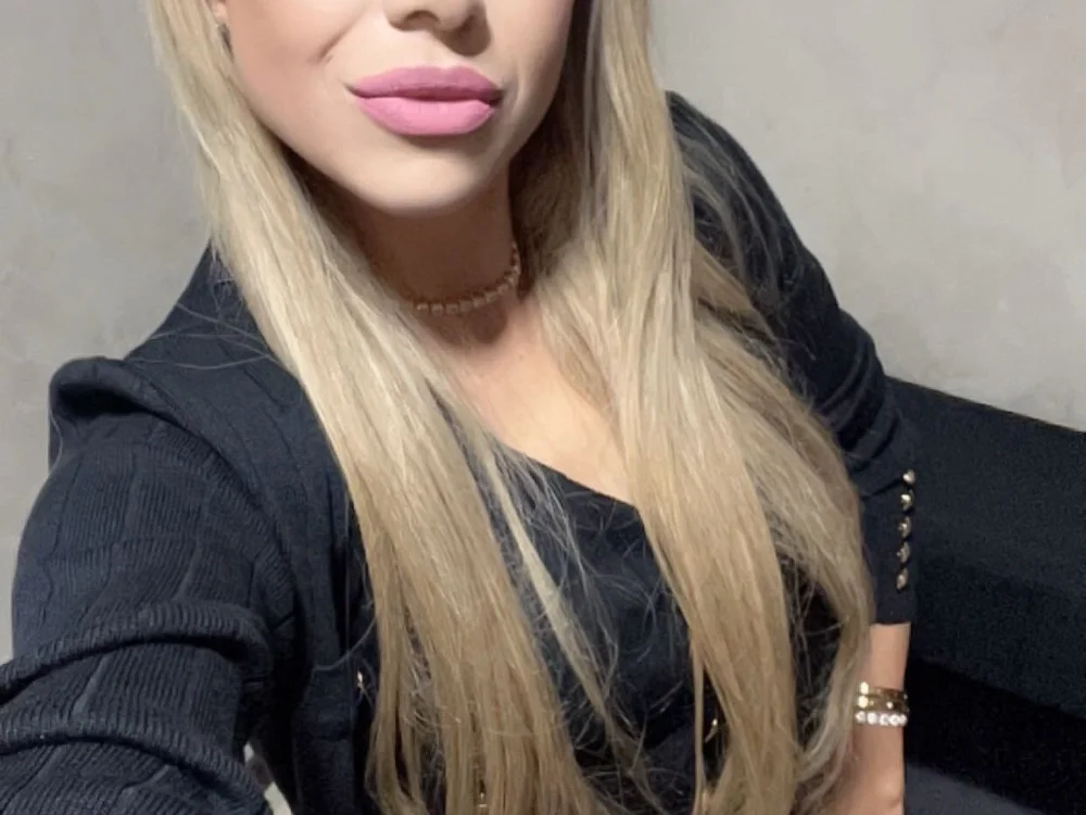 bellaysa's Offline Chat Room