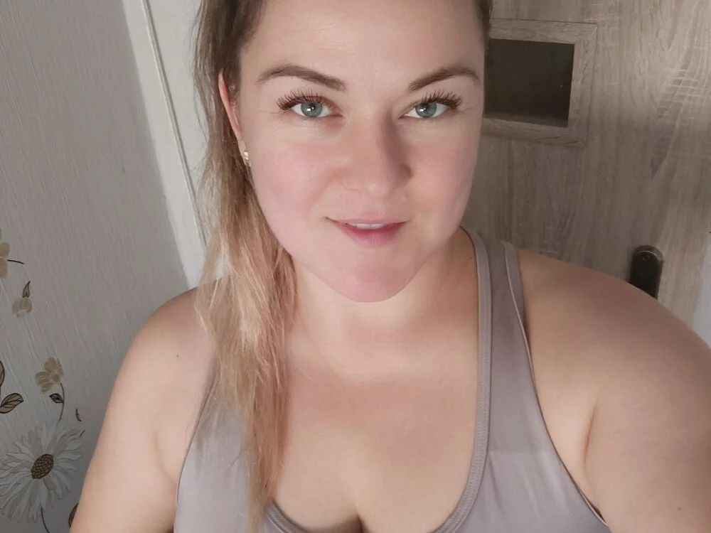 Živý XXX chat LunikaLunaX