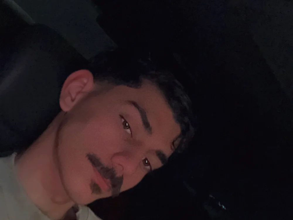 samer554000 Adlı Modelin Çevrimdışı XXX Sohbeti
