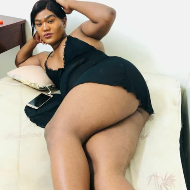 KinkyTrans23's Offline XXX Chat