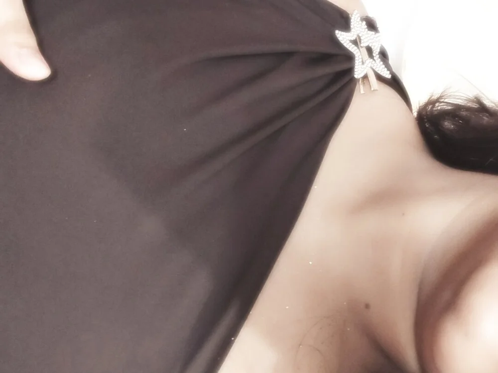 ruhikapooor Offline XXX-Chat