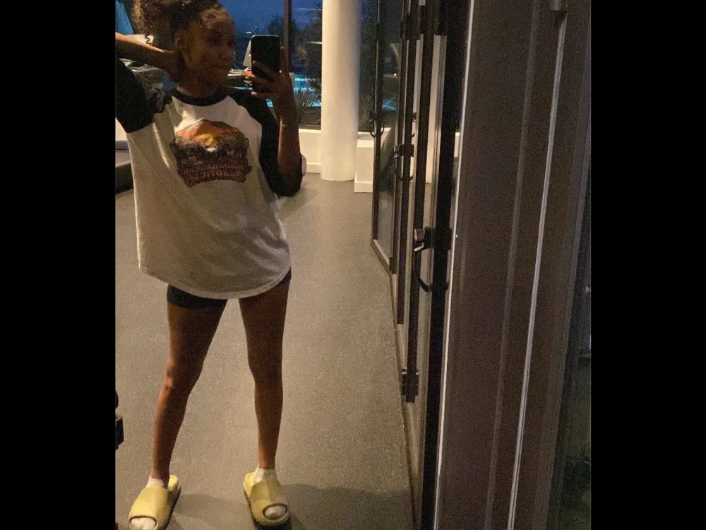 دردشة VirtualbaexAhlanaCherae الجنسية دون اتصال