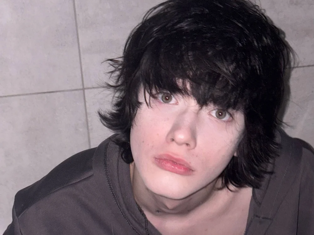 LeonBoykisser: офлайн-секс-чат