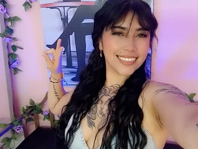 Adri_gomez_x Female Bigtitswhite Free Webcam Chat