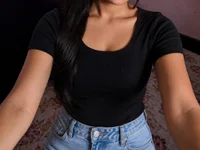 Model Tina_verma01