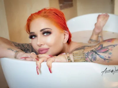 AshleyRedlips - Girl 