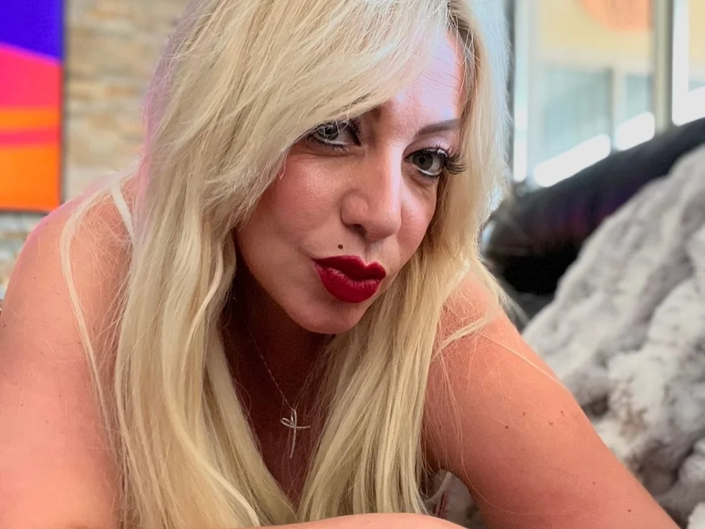 Amiraseexyy offline chatrum