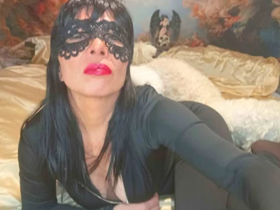 MadamBell - blowjob mistresses