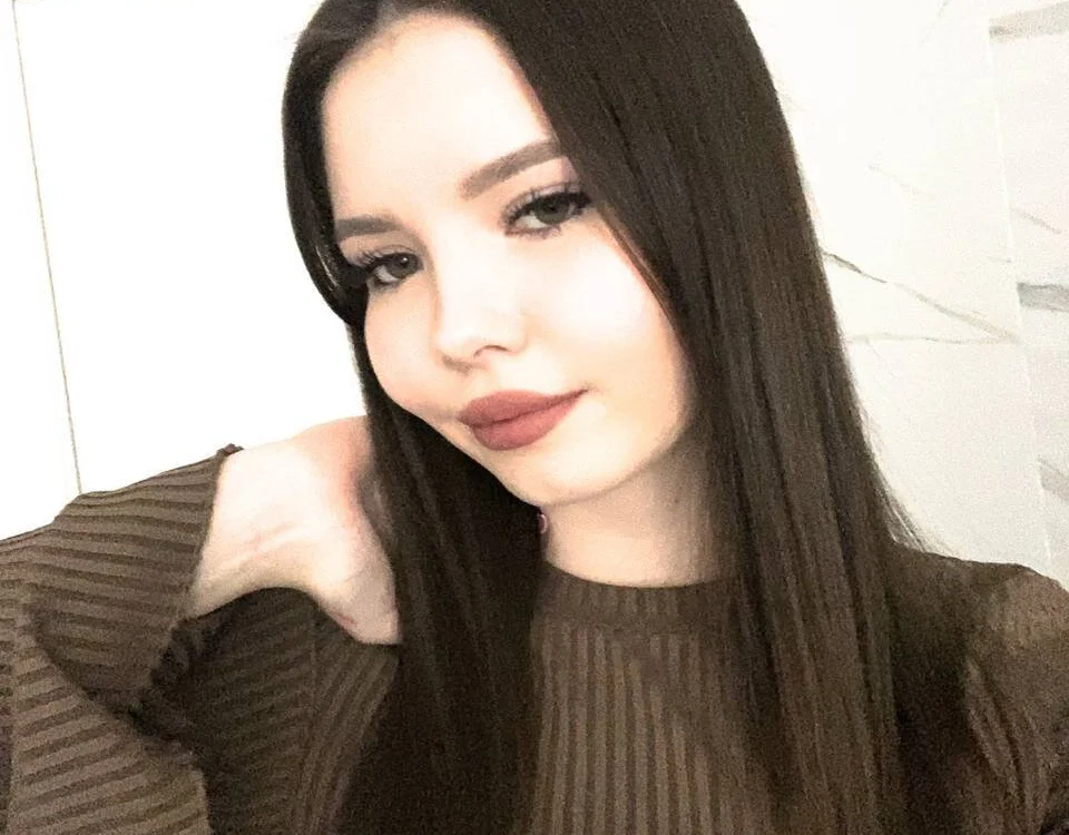 Angelina_Velvet's Offline Chat Room
