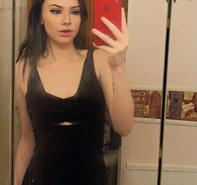 clochlo's Offline Chat Room