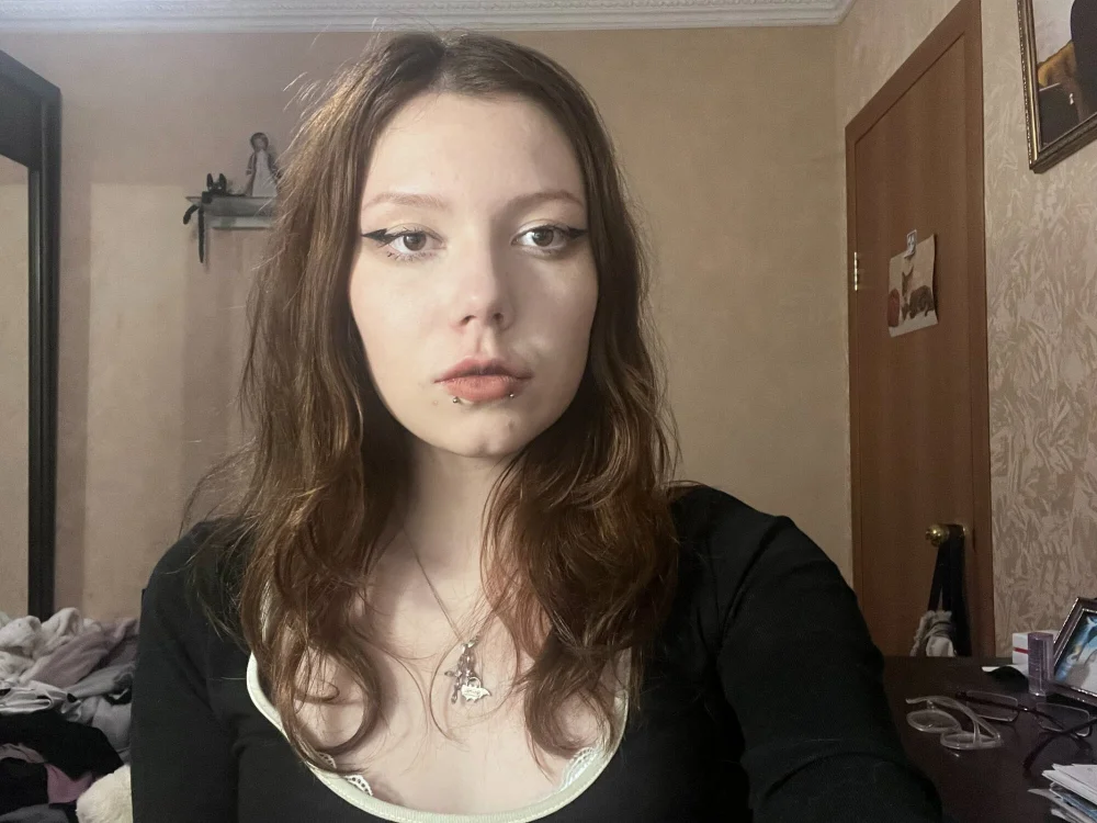 ClarethaBooton's Offline Chat Room