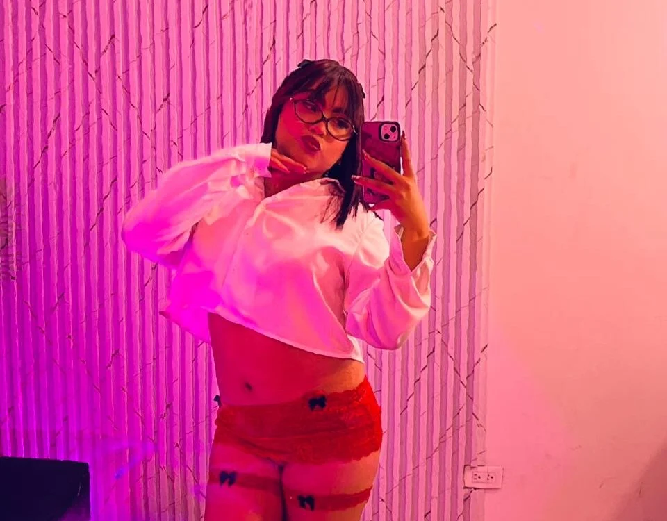 foxy1_tay's Offline Chat Room