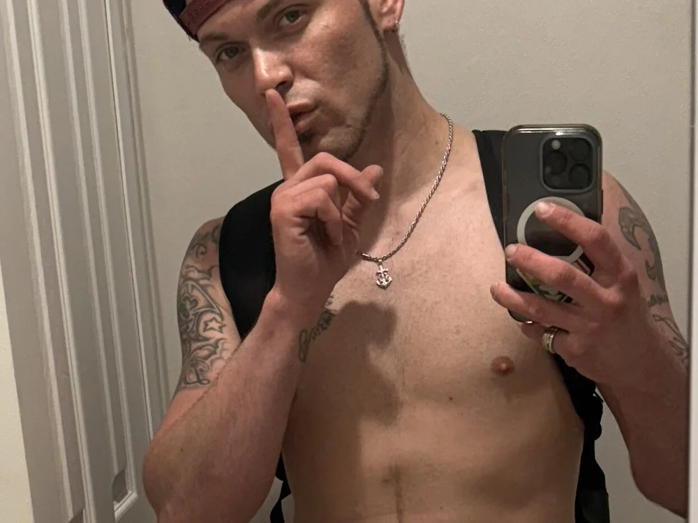 FunboyRockstar01 offline XXX-chatje