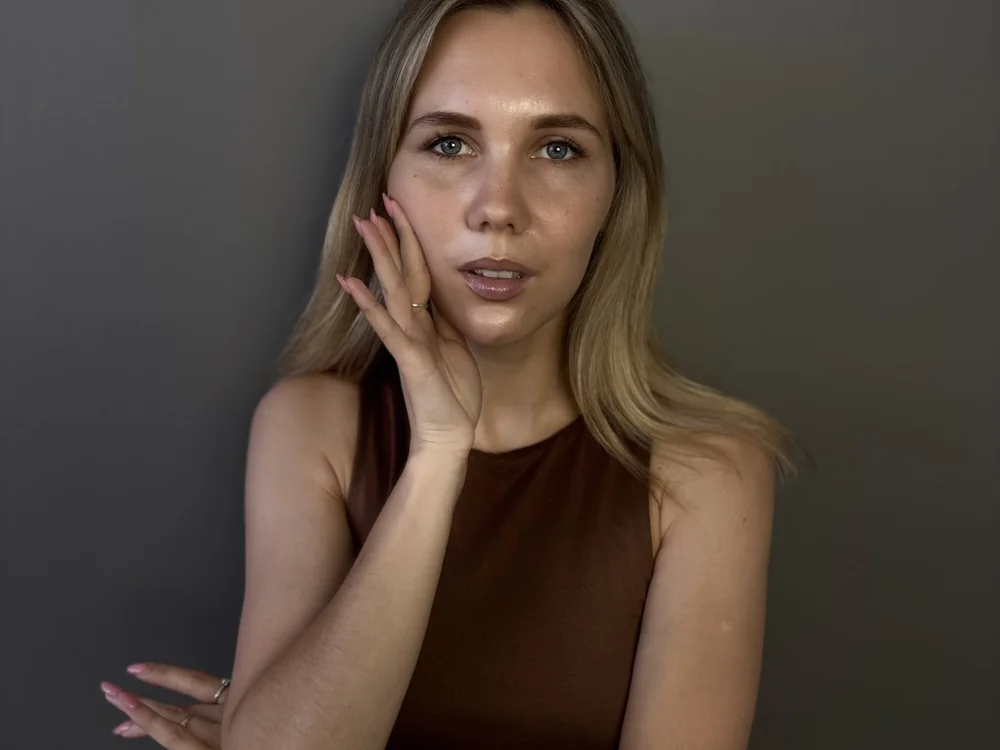 ShandiWake offline chat-rom