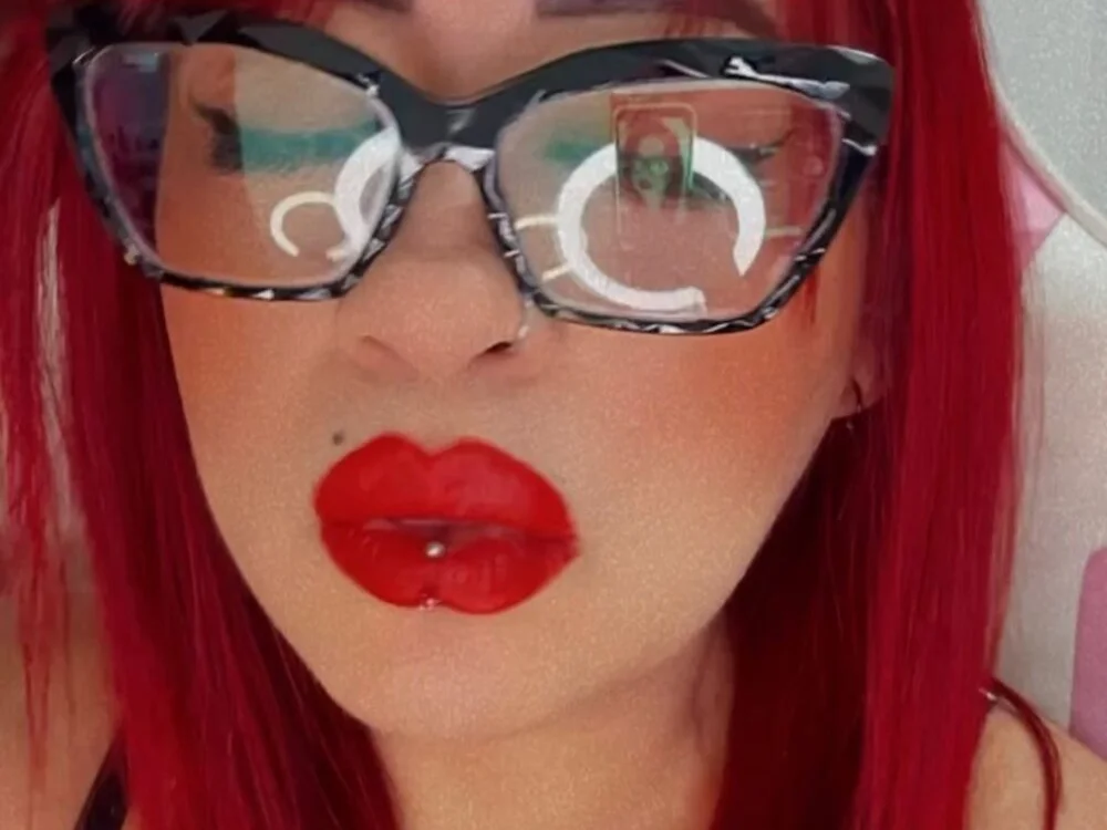 sexyhot_2024: офлайн-секс-чат