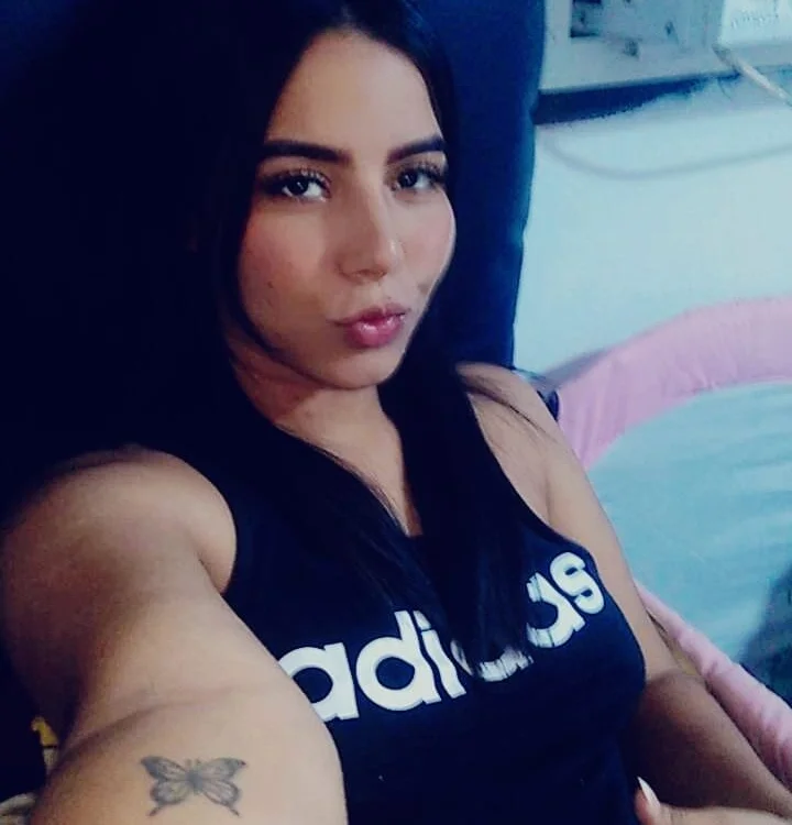 HannaLewis1 Chat XXX offline