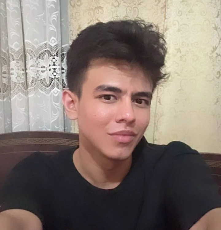 Tommy73146 Offline XXX-Chat