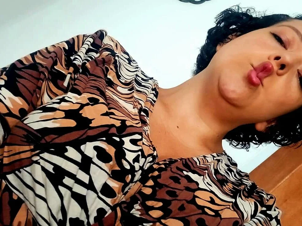 Miss_Oriana Chat XXX offline