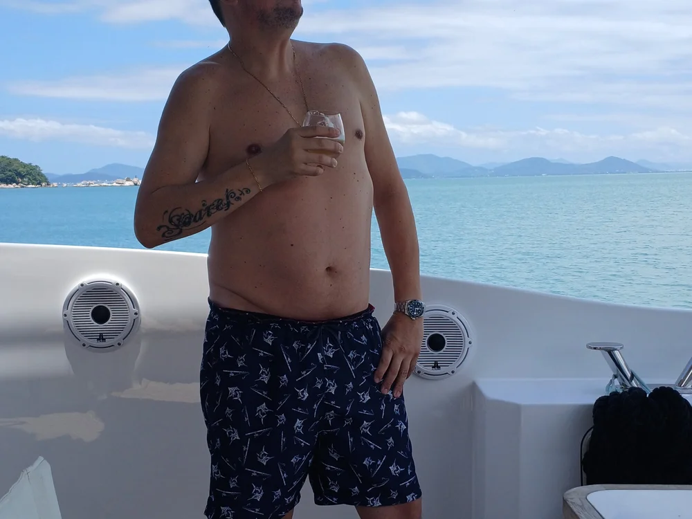 Офлайн-чат XXX FocussedFreckle