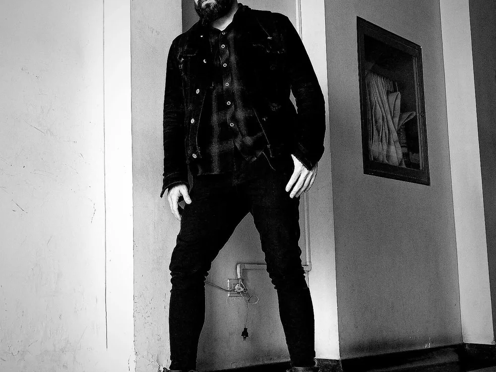 erikthor 離線 XXX 聊天