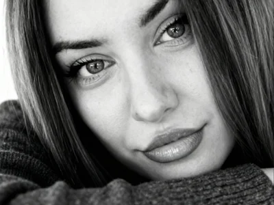 RoxxyDallas offline XXX-chat