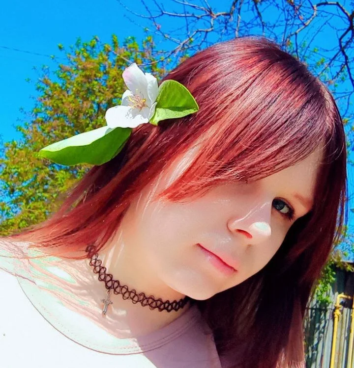 neon_lexi Adlı Modelin Çevrimdışı XXX Sohbeti