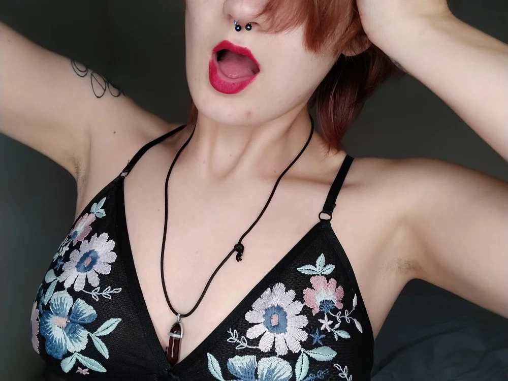 GoddessMorrigan's Offline Chat Room