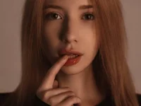 SunnivaCovil Chat XXX live