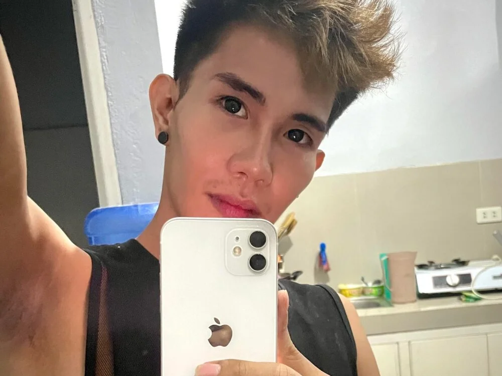 Bryceaustria 離線 XXX 聊天