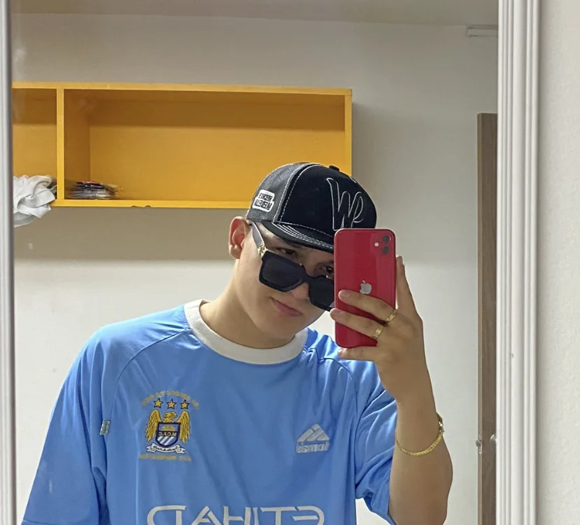 Pharaon_71 Adlı Modelin Çevrimdışı XXX Sohbeti