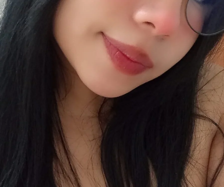 anyaadamss Chat XXX offline