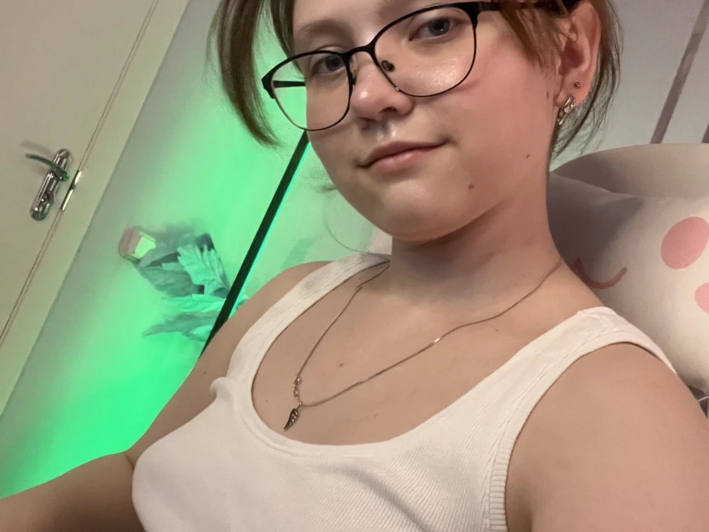 Nika_Mandary's Offline XXX Chat