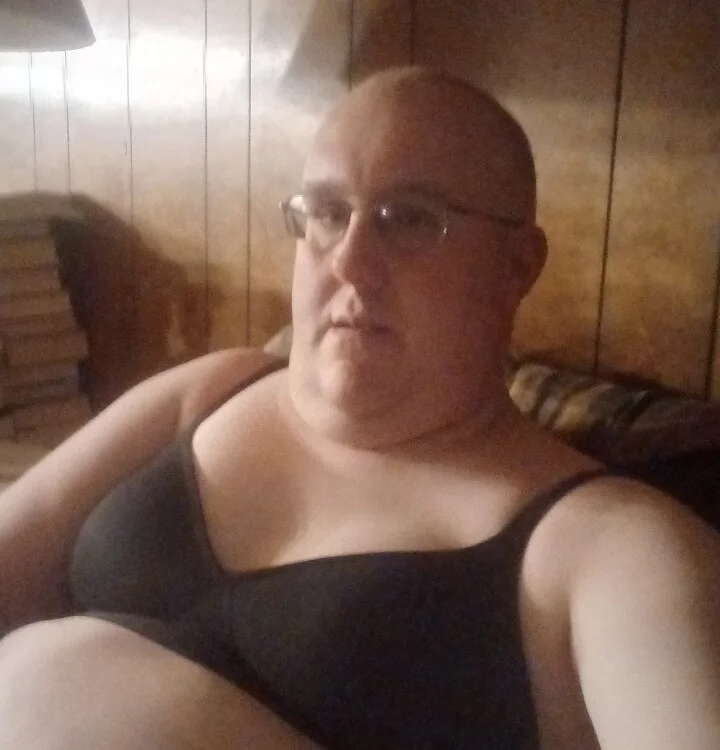 bigtitspatty offline chatrum